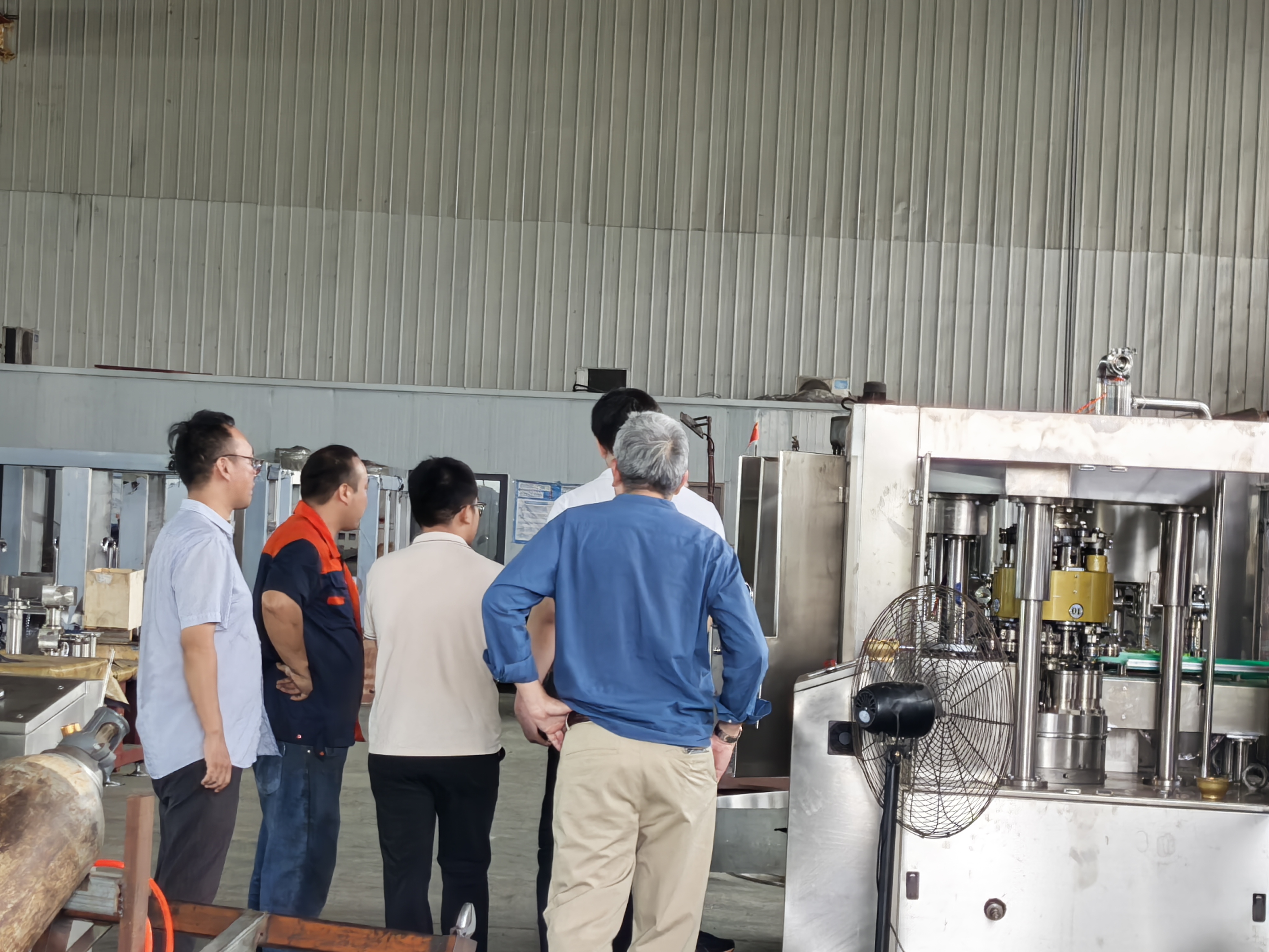 Memandu kejayaan pelanggan melalui inovasi dan sokongan selepas jualan yang komprehensif